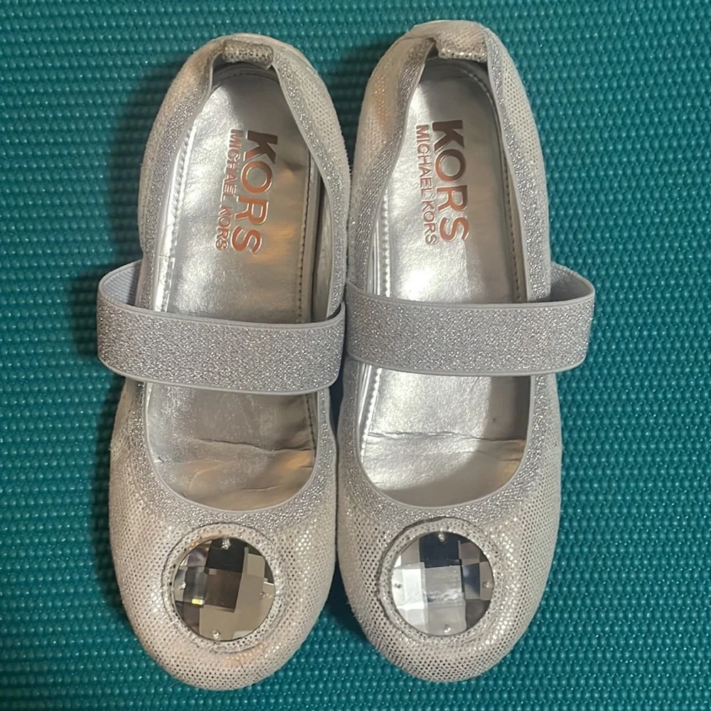 Michael Kors stylish comfortable